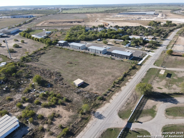 Listing photo id 7 for 12620 Zarzamora St S