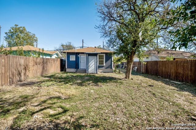 Image 12 of 13 For 1519 Sabinas N