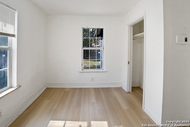 Image 6 of 13 For 1519 Sabinas N