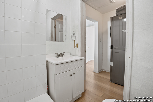 Image 9 of 13 For 1519 Sabinas N