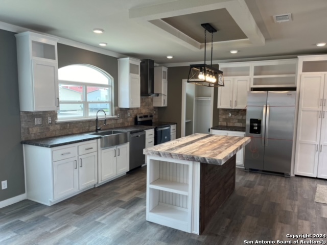 Listing photo id 10 for 639 County Road 4614