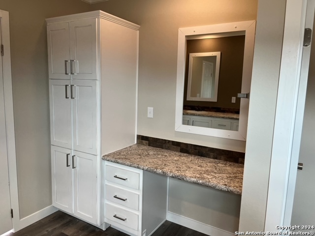 Listing photo id 19 for 639 County Road 4614