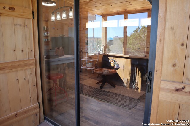 Image 12 of 33 For 248 Lakeshore