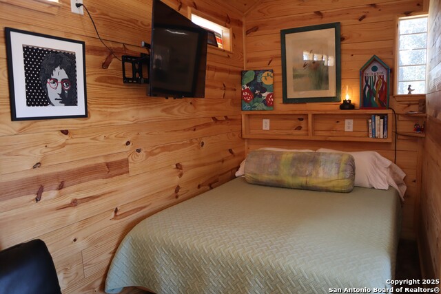 Image 16 of 33 For 248 Lakeshore