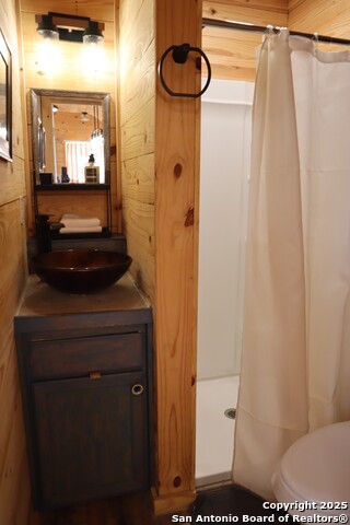 Image 17 of 33 For 248 Lakeshore