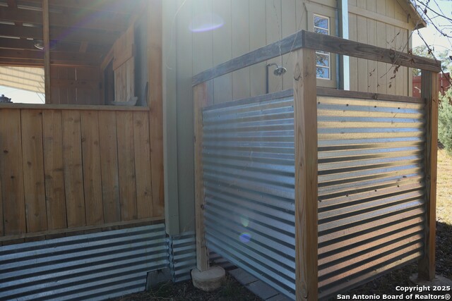 Image 18 of 33 For 248 Lakeshore