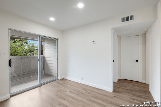 Image 12 of 17 For 340 Montclair St  206