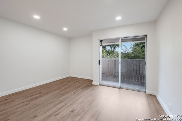 Image 7 of 17 For 340 Montclair St  206