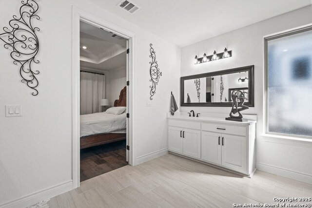 Image 15 of 29 For 267 Eagle Rock