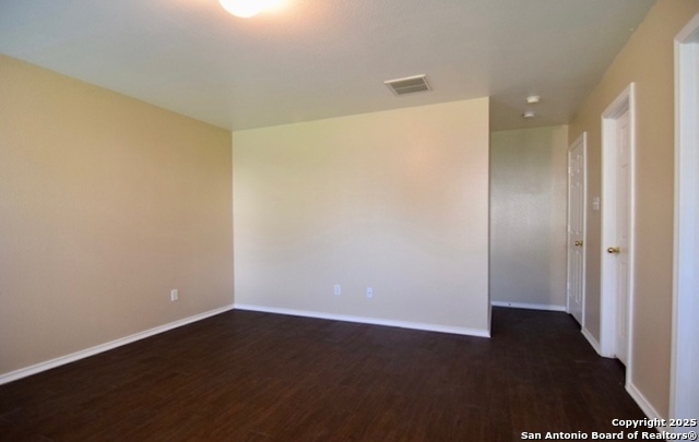 Image 12 of 29 For 9011 Hilltop Crossing Dr