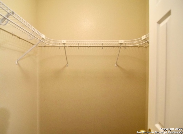 Image 15 of 29 For 9011 Hilltop Crossing Dr