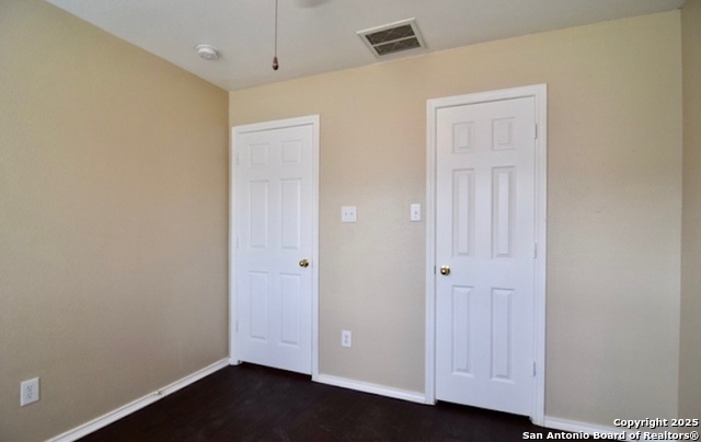 Image 17 of 29 For 9011 Hilltop Crossing Dr