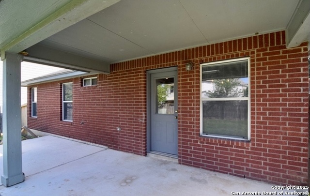 Image 24 of 29 For 9011 Hilltop Crossing Dr