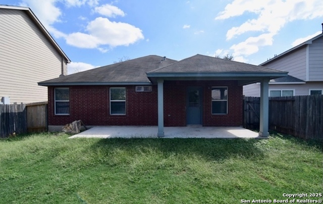 Image 26 of 29 For 9011 Hilltop Crossing Dr