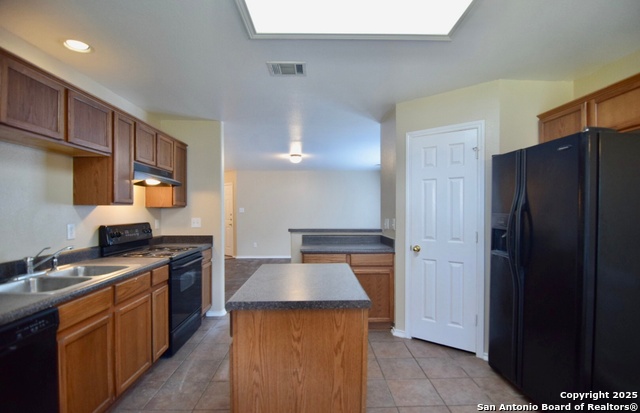 Image 8 of 29 For 9011 Hilltop Crossing Dr