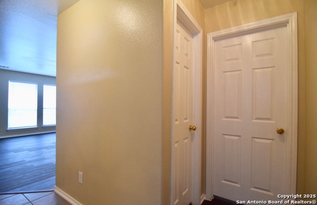 Image 9 of 29 For 9011 Hilltop Crossing Dr