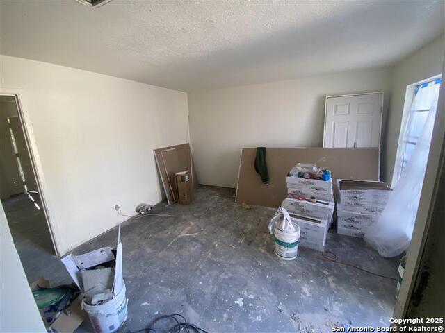 Image 5 of 15 For 5504 Little Creek