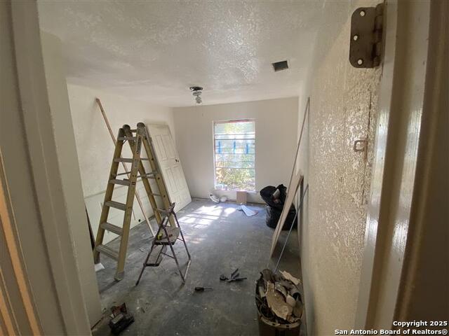 Image 9 of 15 For 5504 Little Creek