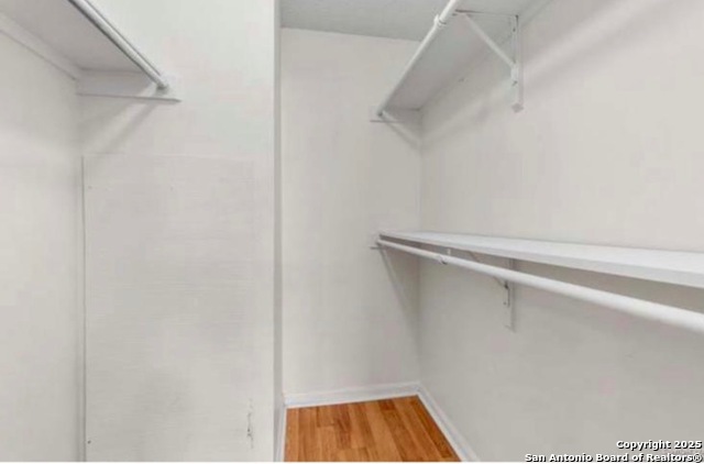 Image 10 of 16 For 11843 Braesview 2006