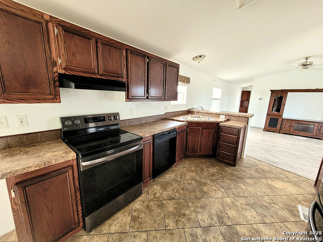 Image 24 of 39 For 2072 County Road 421