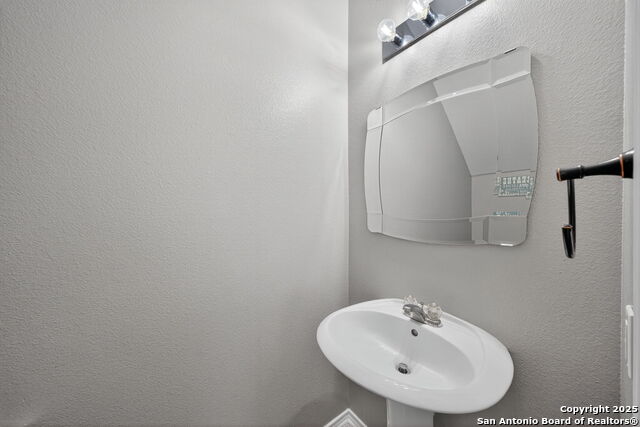 Image 15 of 27 For 7230 Painter Way