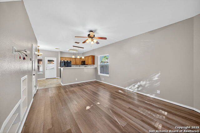 Image 4 of 27 For 7230 Painter Way