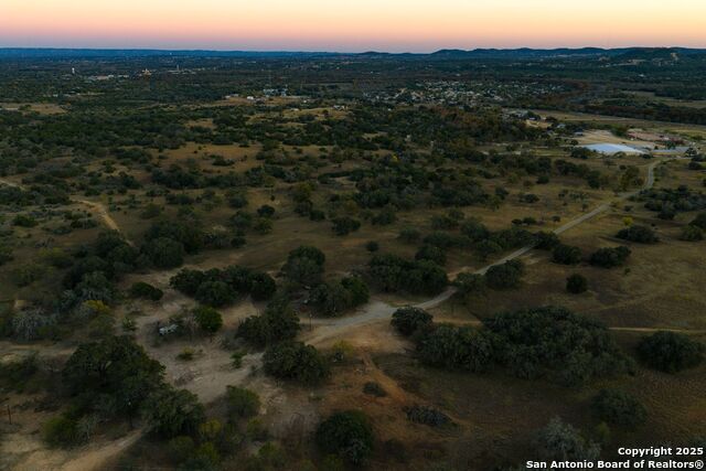 Listing photo id 8 for 740 Optimist Way