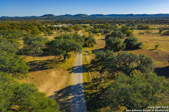 Listing photo id 9 for 740 Optimist Way