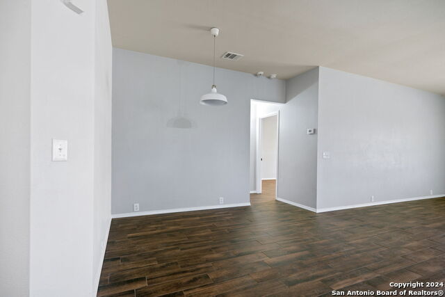 Image 11 of 26 For 15806 Bellister St