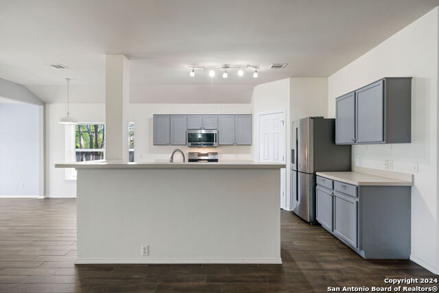 Image 16 of 26 For 15806 Bellister St