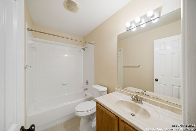 Image 6 of 26 For 15806 Bellister St