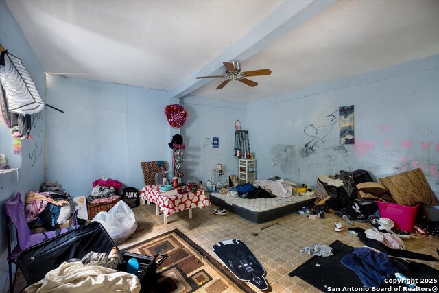 Image 16 of 32 For 2925 Commerce St W