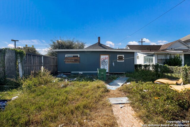 Image 30 of 32 For 2925 Commerce St W