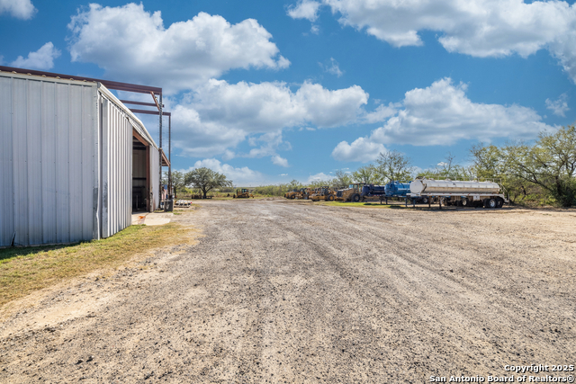 Listing photo id 9 for 12310 Us Highway 87