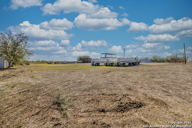 Listing photo id 0 for 12310 Us Highway 87