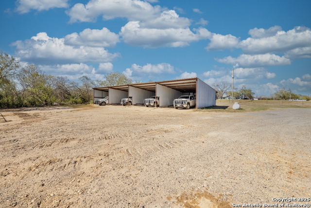 Listing photo id 6 for 12310 Us Highway 87