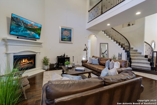 Image 12 of 35 For 6311 Almeria Cir