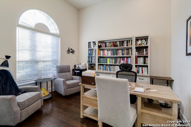 Image 15 of 35 For 6311 Almeria Cir