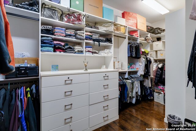 Image 19 of 35 For 6311 Almeria Cir