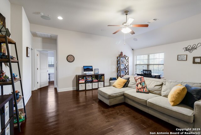 Image 25 of 35 For 6311 Almeria Cir