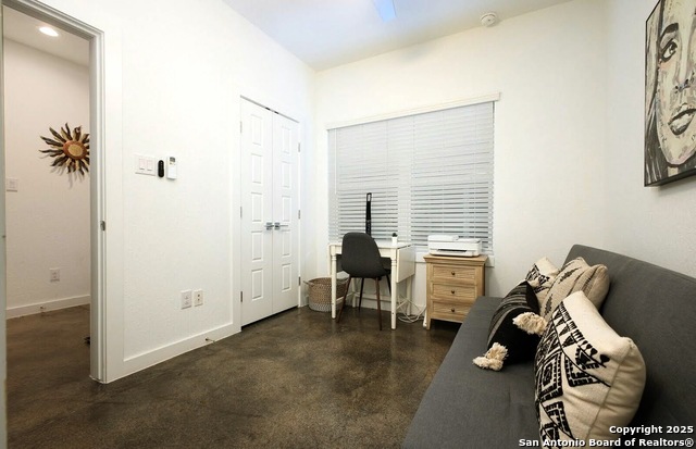 Image 10 of 24 For 210 Poplar W 101