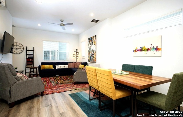 Image 13 of 24 For 210 Poplar W 101