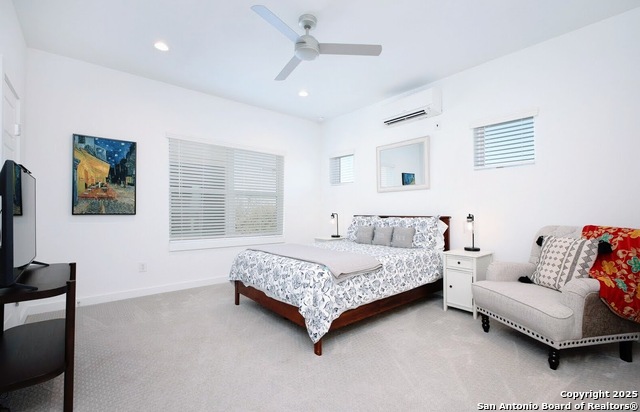 Image 20 of 24 For 210 Poplar W 101