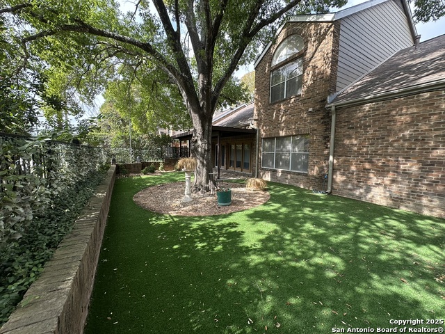 Image 32 of 34 For 8103 New Braunfels 10