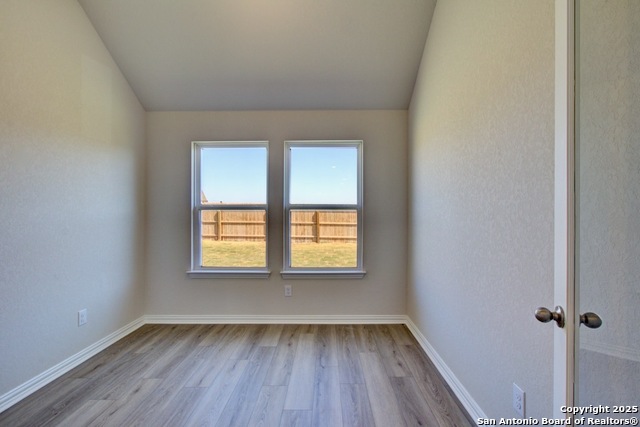 Image 23 of 26 For 13518 Valjean Avenue