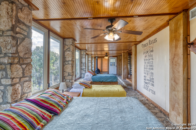 Listing photo id 14 for 186 Cat Claw Mtn