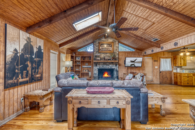 Listing photo id 2 for 186 Cat Claw Mtn