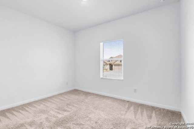 Listing photo id 10 for 8904 James Bowie