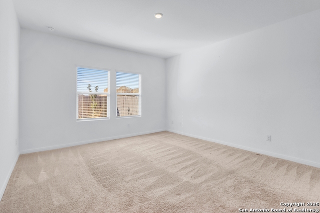 Listing photo id 16 for 8904 James Bowie