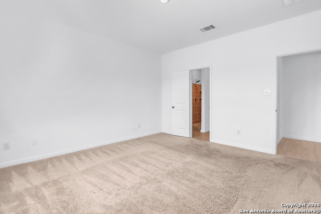 Listing photo id 17 for 8904 James Bowie